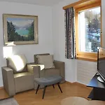 Chesa Sunasain V5 By Interhome Apartamento *