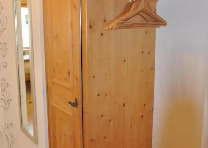 Chesa Sunasain V5 By Interhome Appartement *